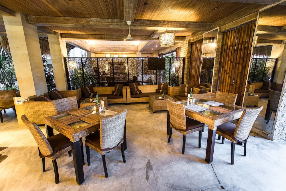 Ecosfera Hotel 35/50