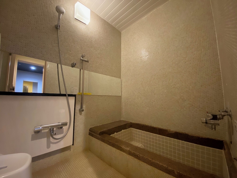1 Bedroom, Superior, Twin Beds, 3 Futon Beds, Lake View