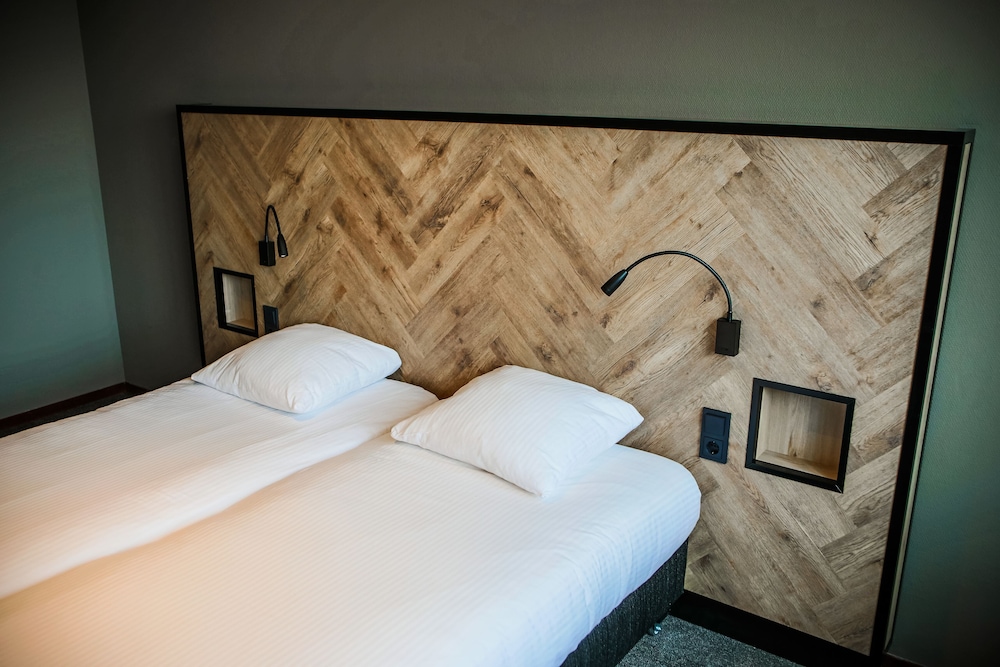 Hotel ten Cate 7/63