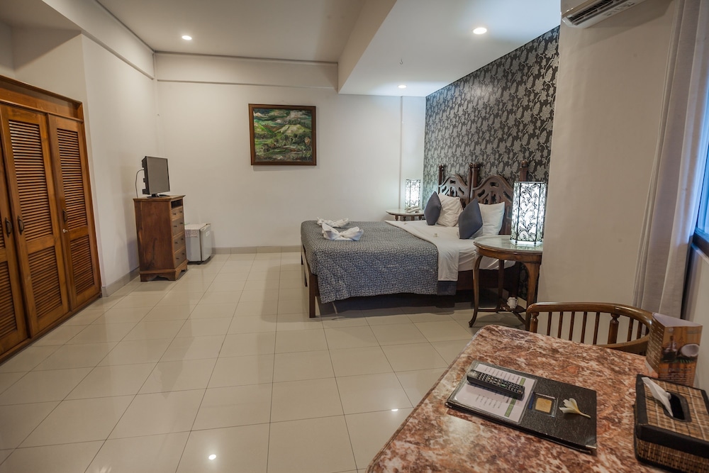 Taman Harum Cottages 64/80