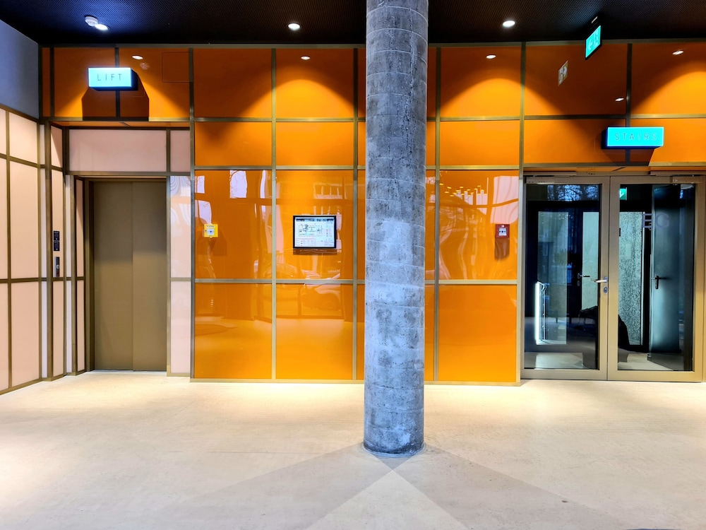 Koncept Hotel International 2/50