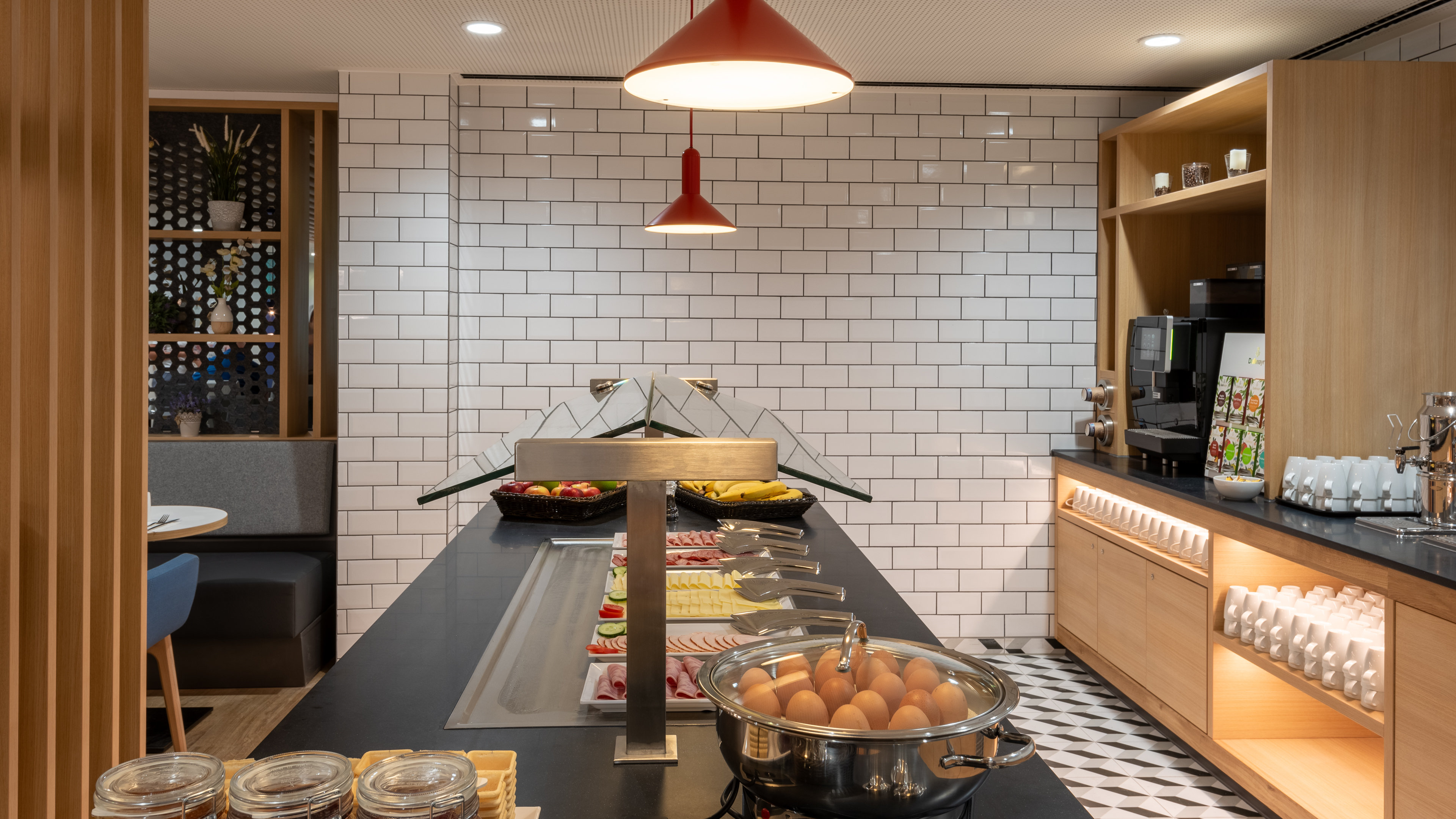 Holiday Inn Express Hamburg South A7/As42 by IHG 10/50