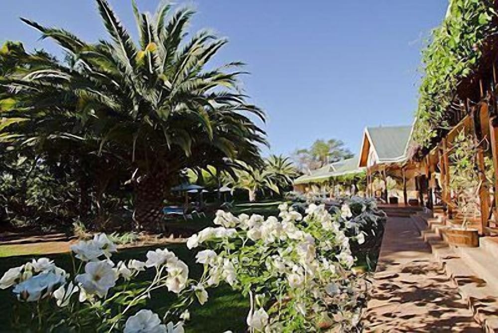 HLANGANA LODGE 53/56