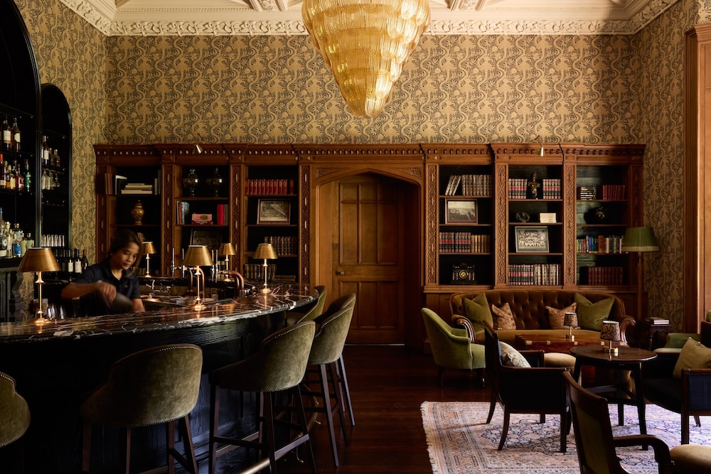 Dumbleton Hall Hotel 56/73