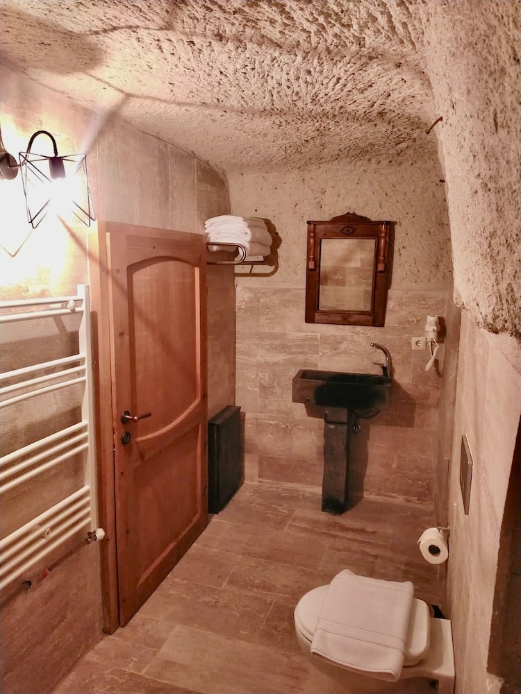 Cappadocia Alaz Cave Otel 12/50