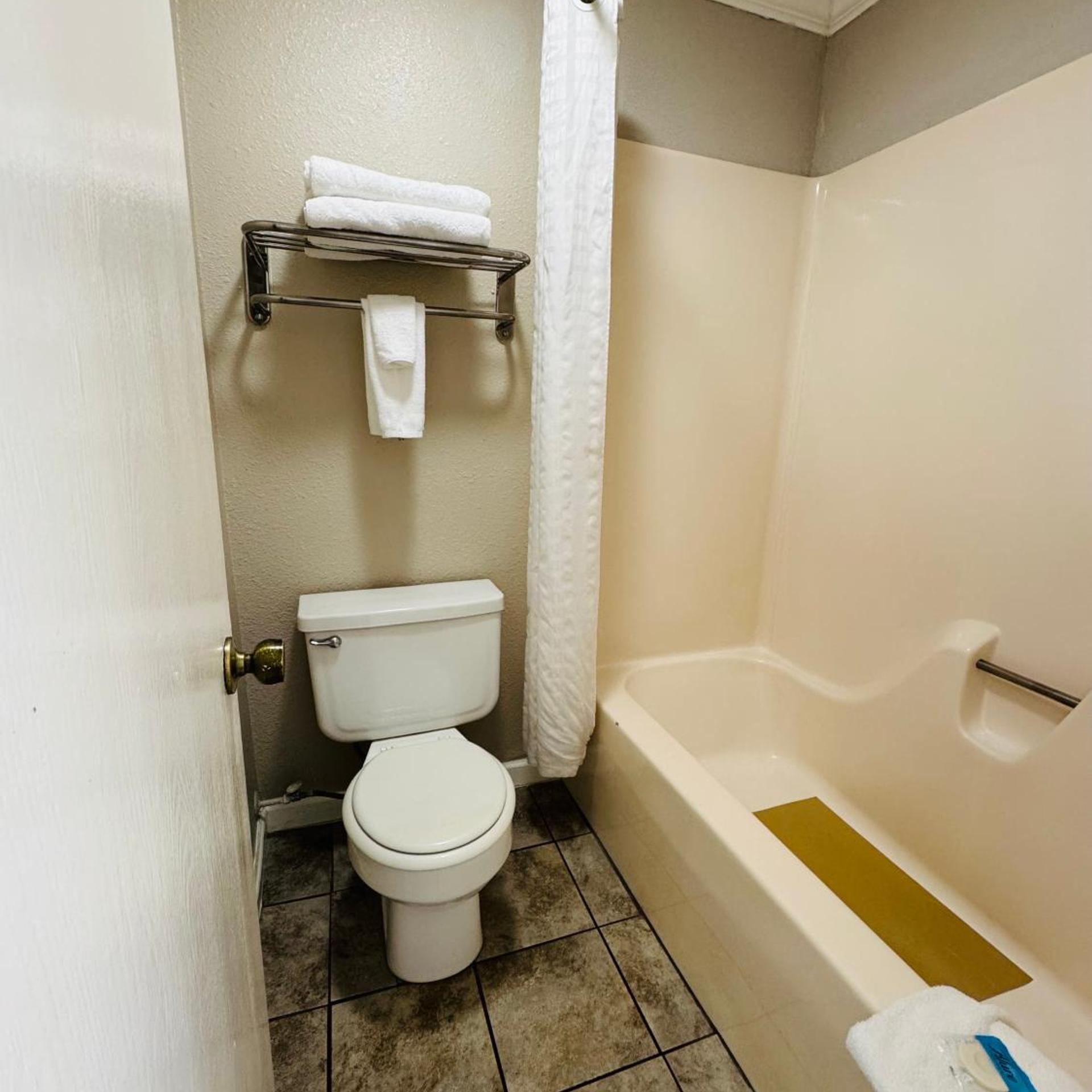 Oak Grove Inn 46/50