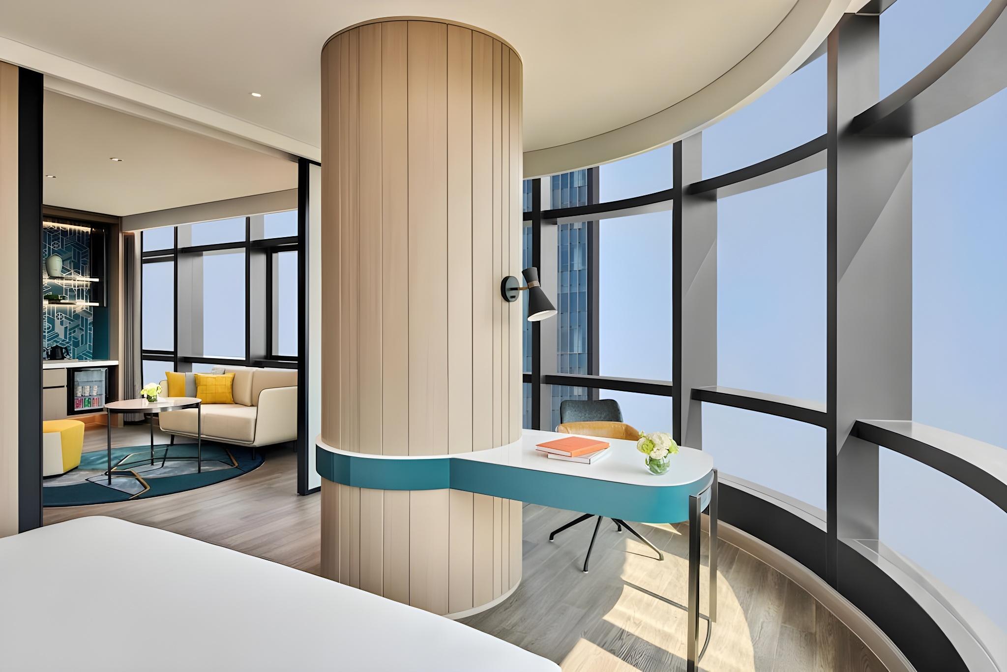 Habitat Corner View Suite