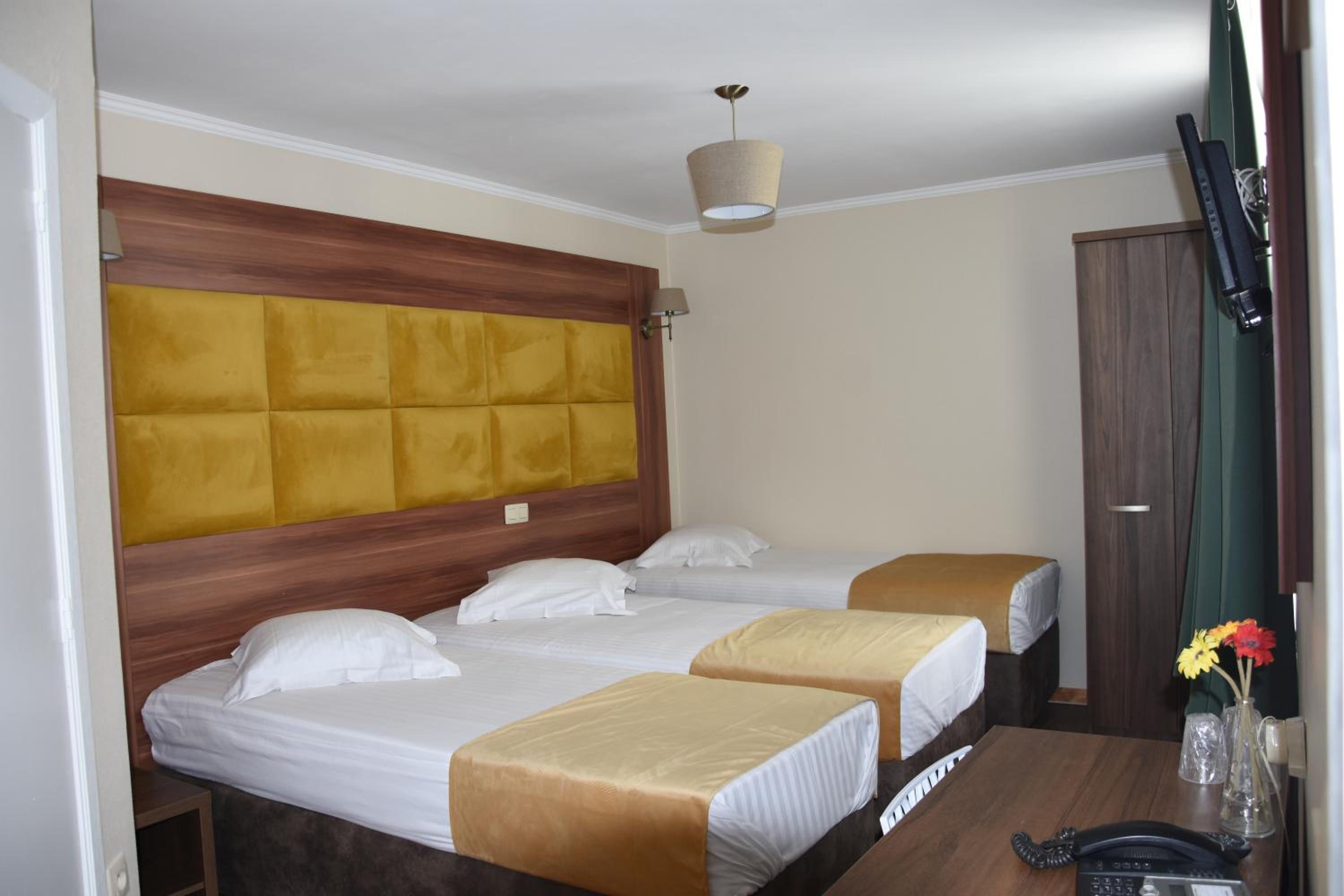 غرفة كومفورت ثلاثية، Sun Hotel 4/10