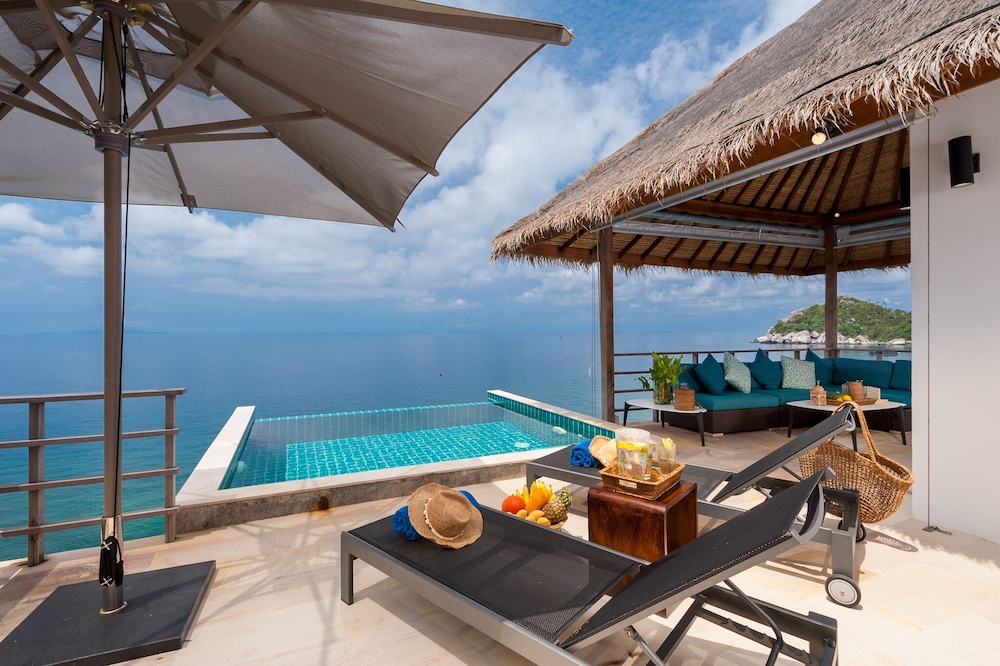 Cape Shark Pool Villas 16/50