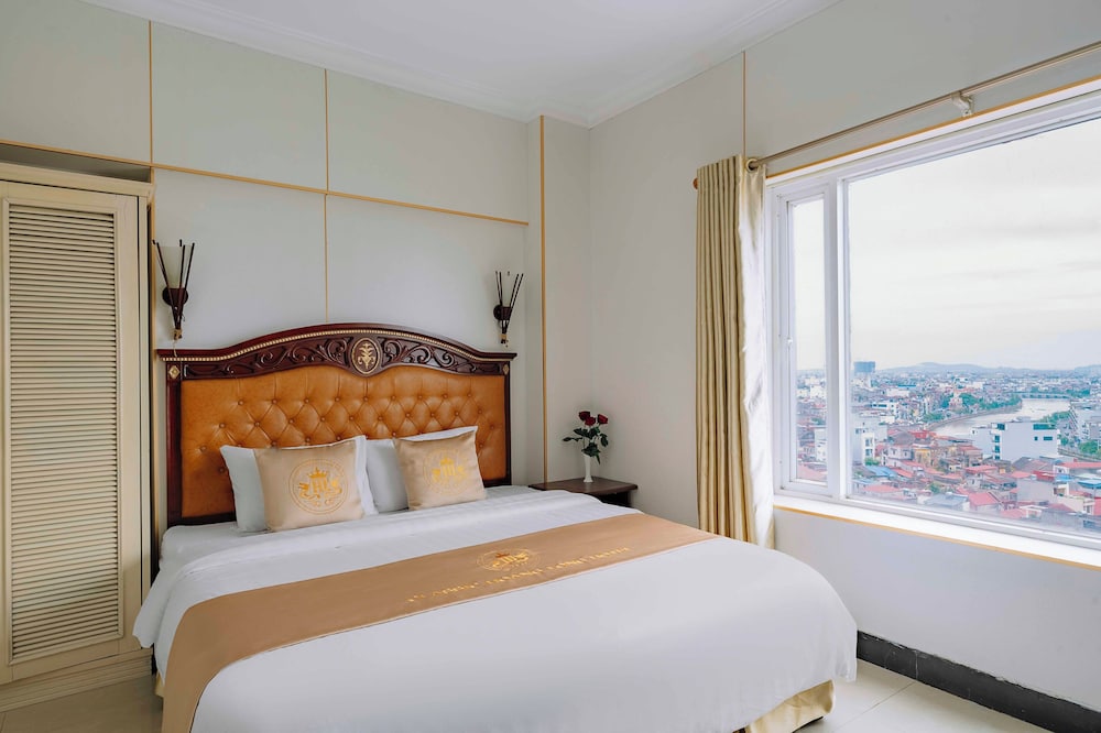 Classic Hoang Long Hotel 25/65