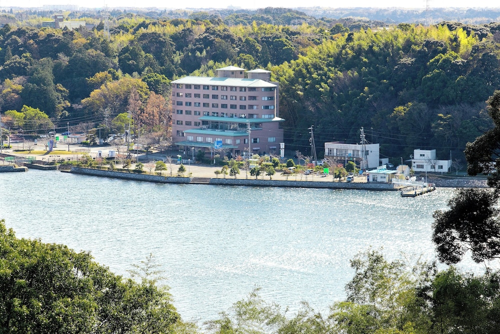 Hamanako Wanwan Paradise Hotel (Ex HAMANAKO GRAND HOTEL SAZANAMIKAN) 65/67