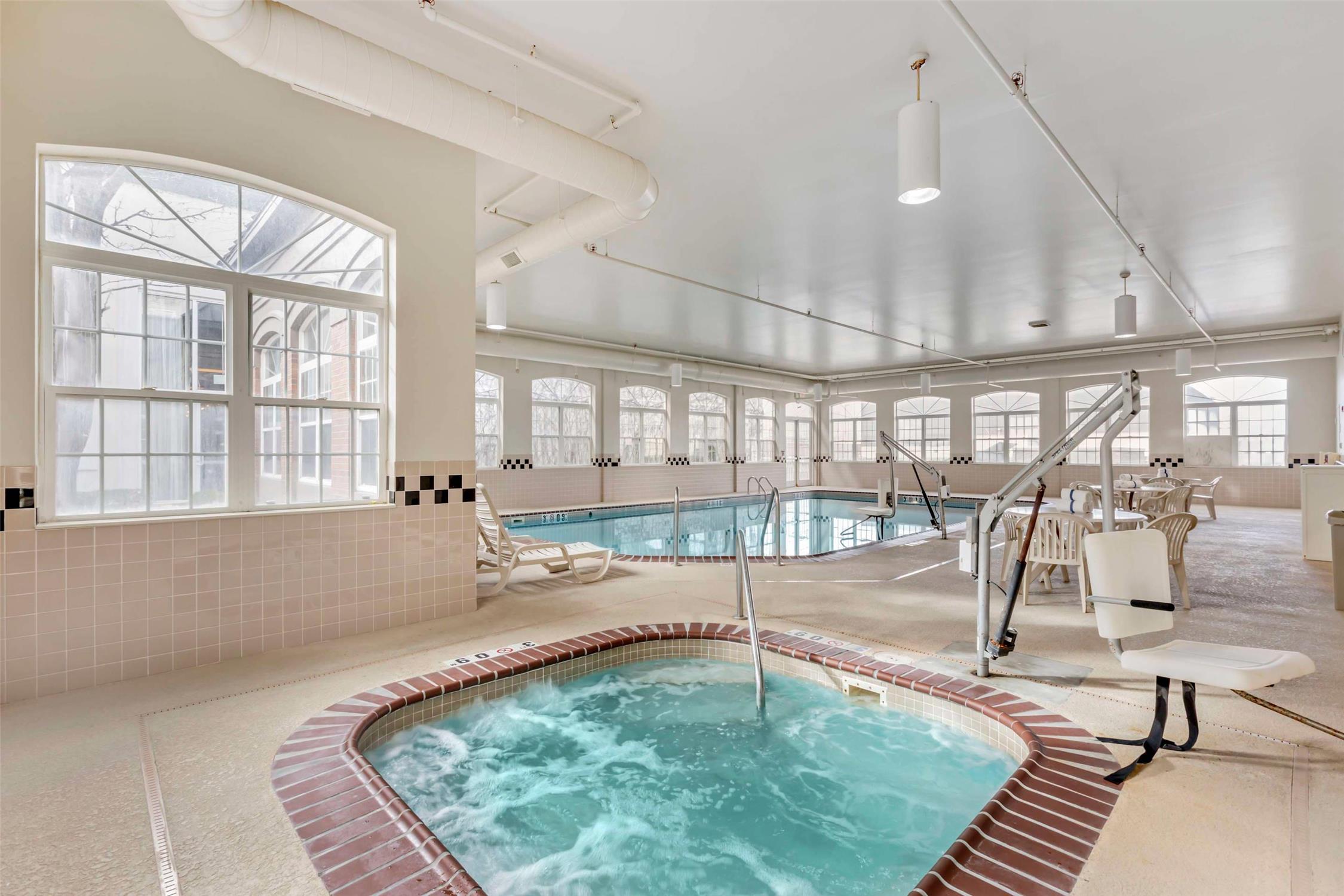 Country Inn & Suites By Radisson, Elk Grove Village/Itasca 13/30