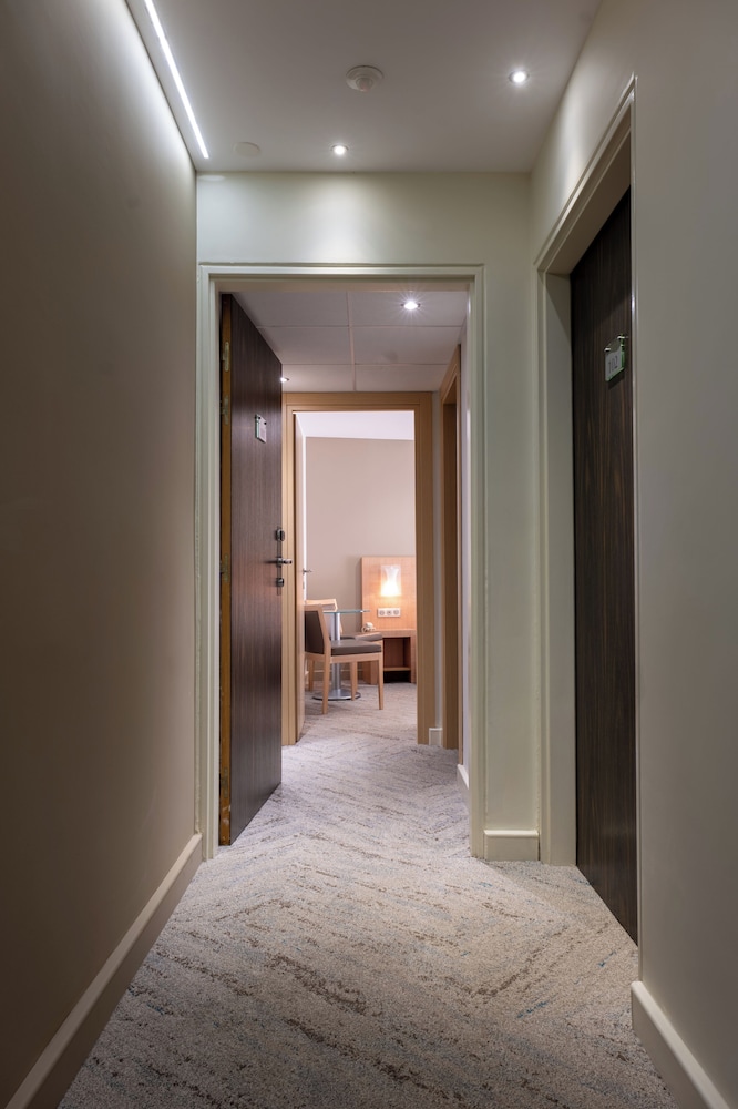 Hotel Le Rocher 28/52