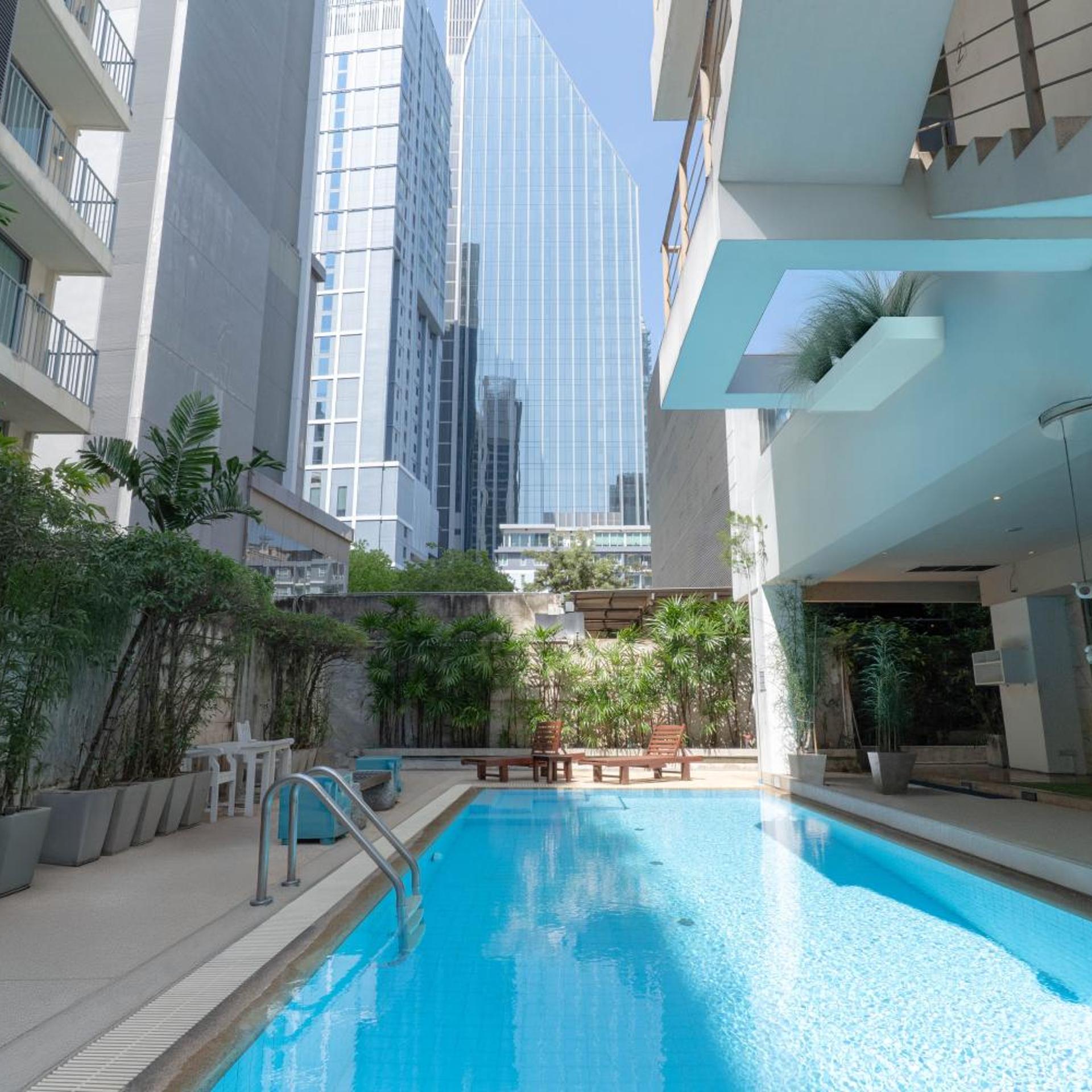Journeyhub Bangkok Sukhumvit 26 74/78