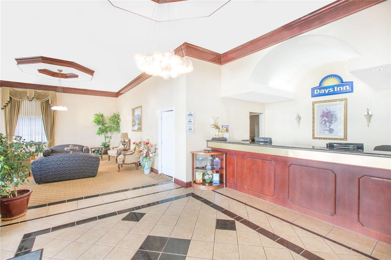 Days Inn By Wyndham Robstown 9/39
