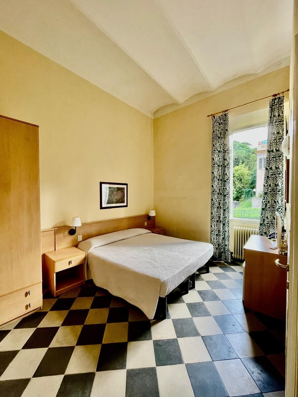 Standard, Double Bed