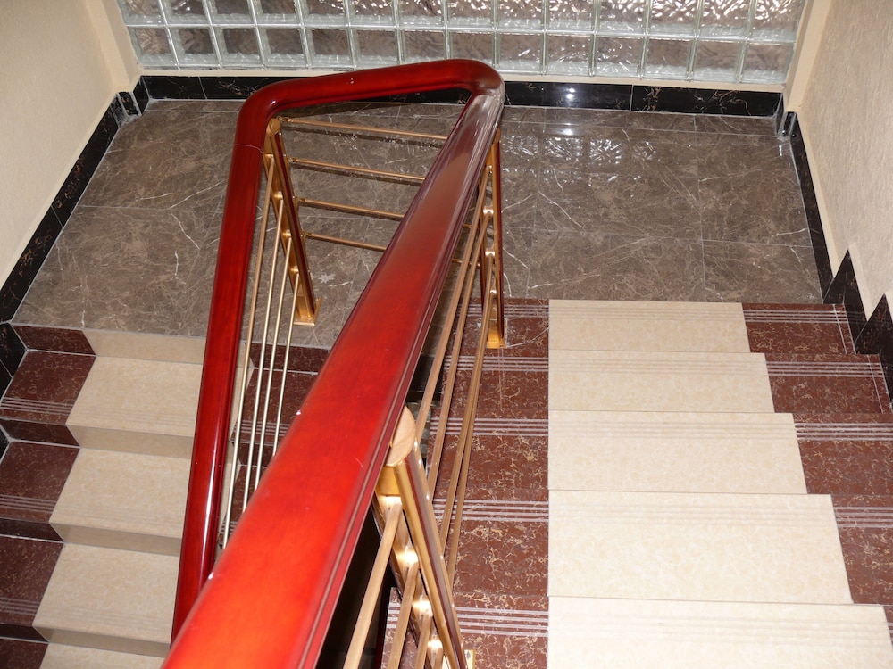 Tiffany Diamond Hotel Indira Gandhi Street 39/71