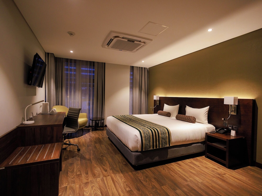 Hotel Rennova 16/70