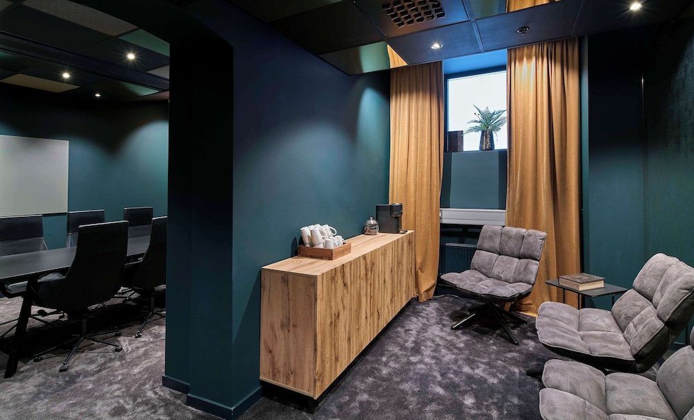 Scandic Grand Central 24/50