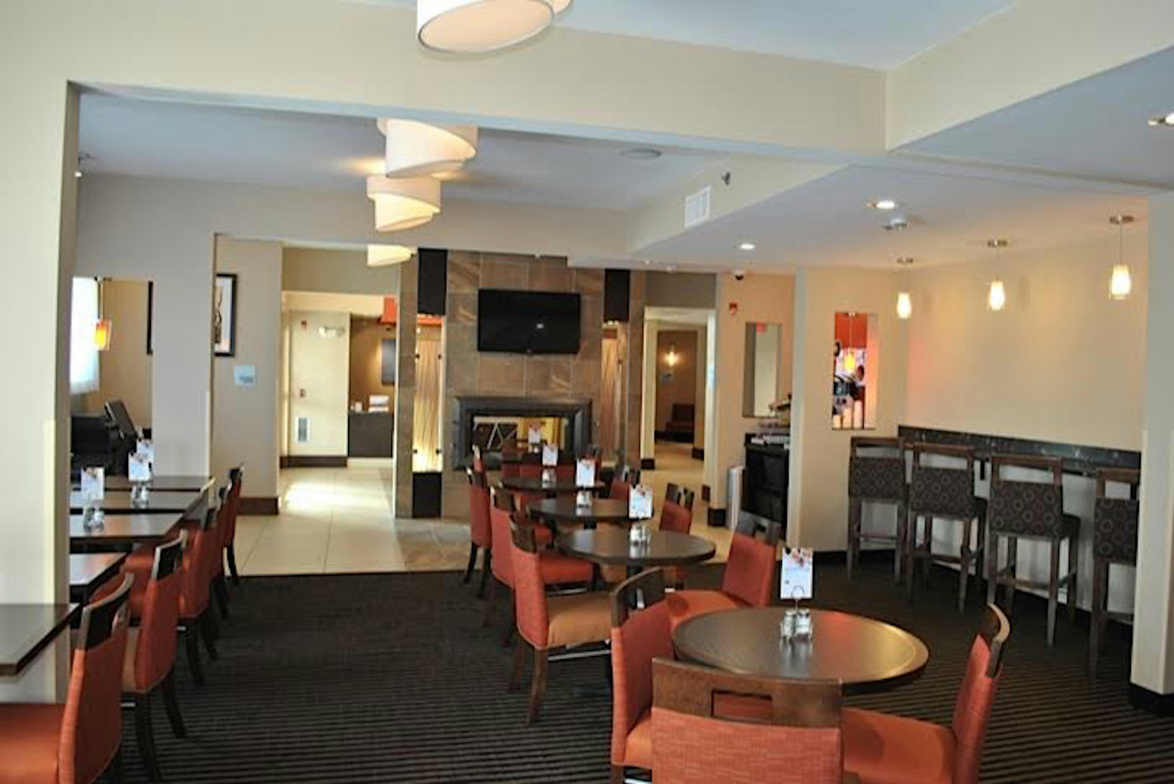 Holiday Inn Express Pittsburgh E - Waterfront Dr 30/42