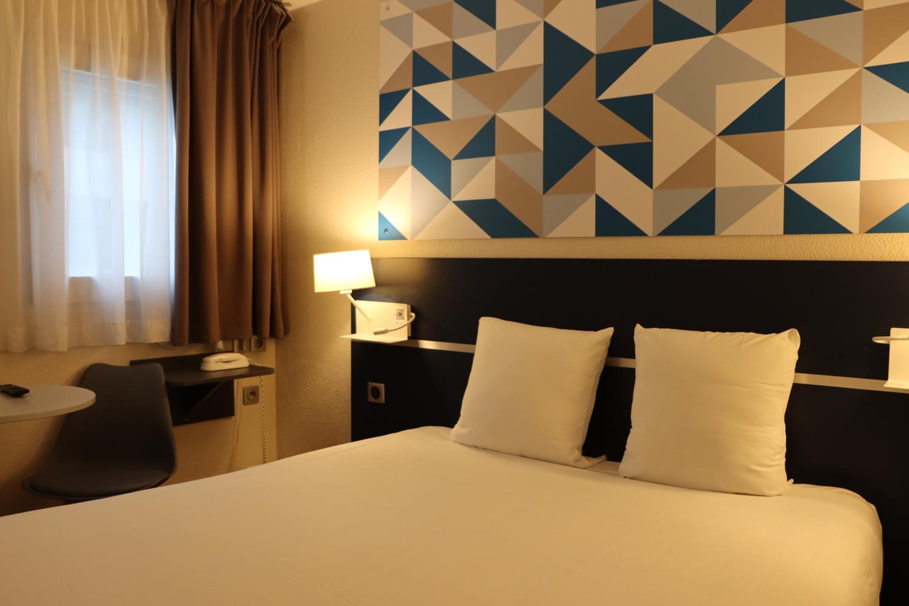 غرفة بسرير مزدوج، Comfort Hotel Paris Porte d Ivry 3/6