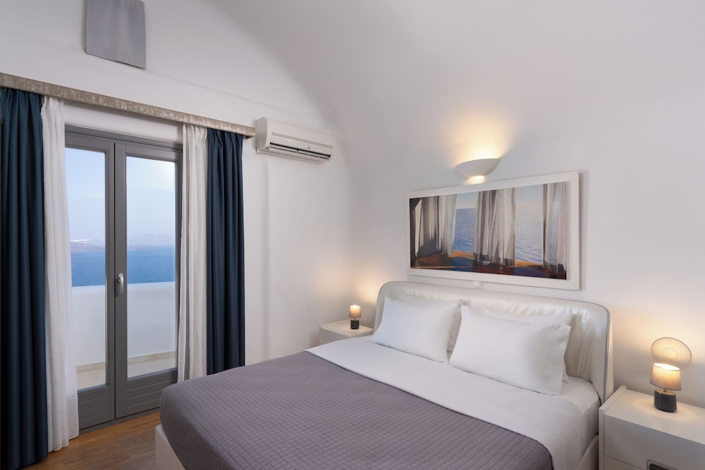 Santorini Princess Presidential Suites 5/50