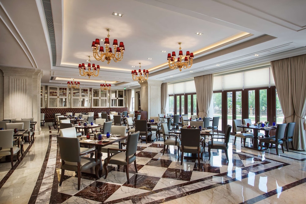 Radisson Blu Forest Manor Shanghai Hongqiao 41/64