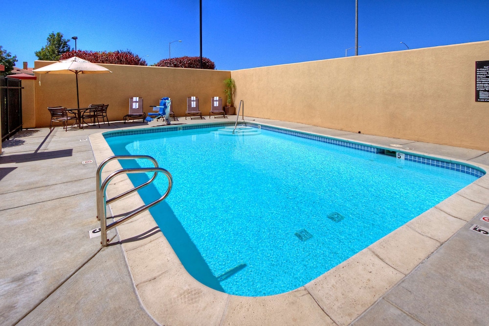 Hampton Inn Milpitas 3/40