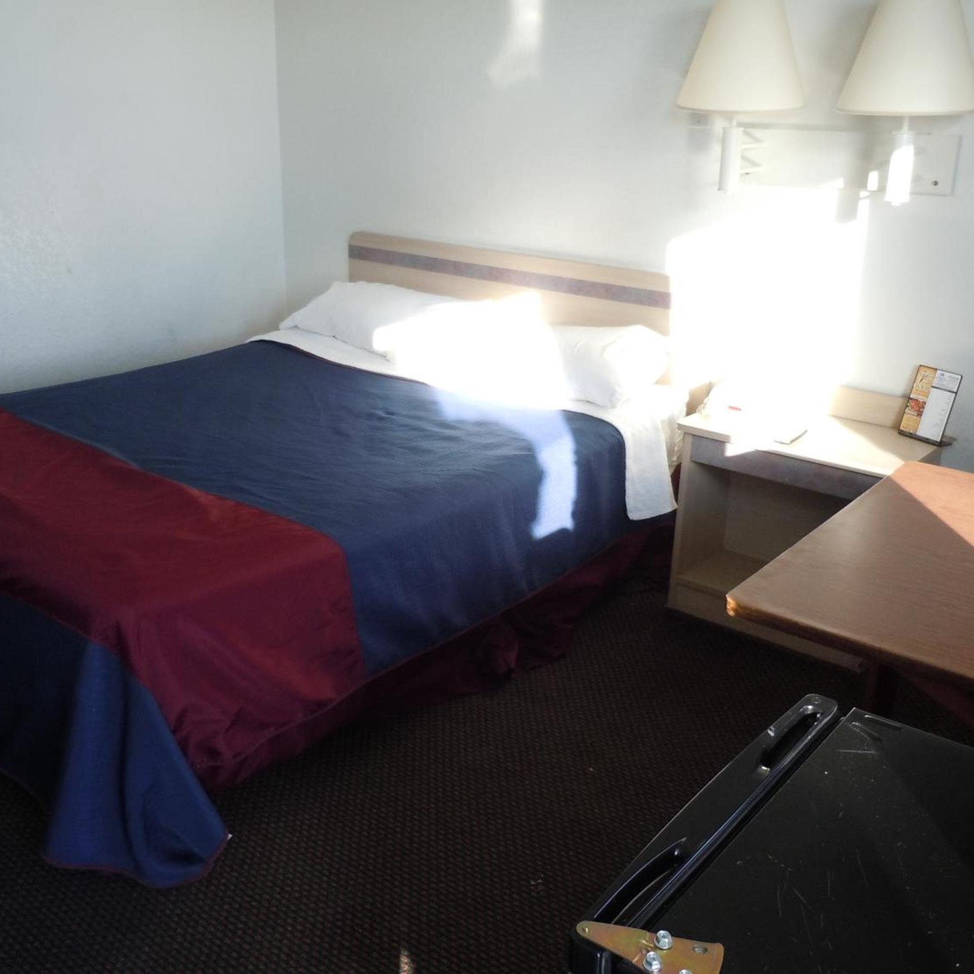 Travelodge by Wyndham Grand Rapids North 13/27