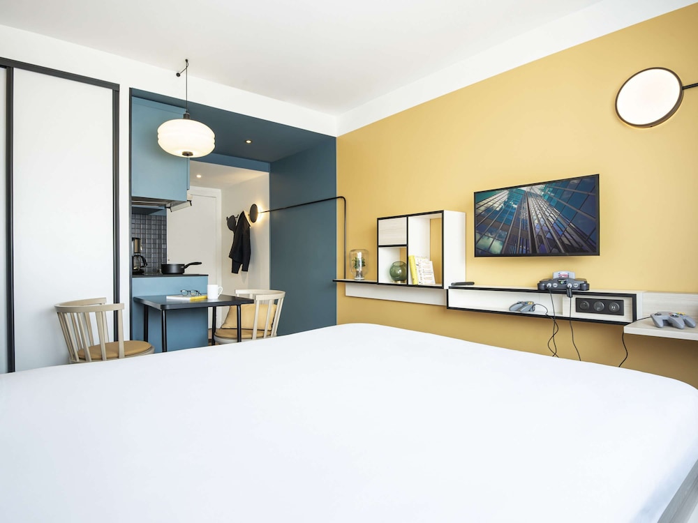Family, Studio, Murphy Bed, Queen Bed, Sofa، Aparthotel Adagio access Hamburg 3/10