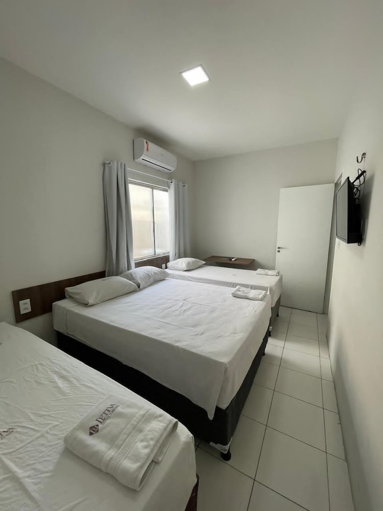 Letiva Hotel Centro 16/50