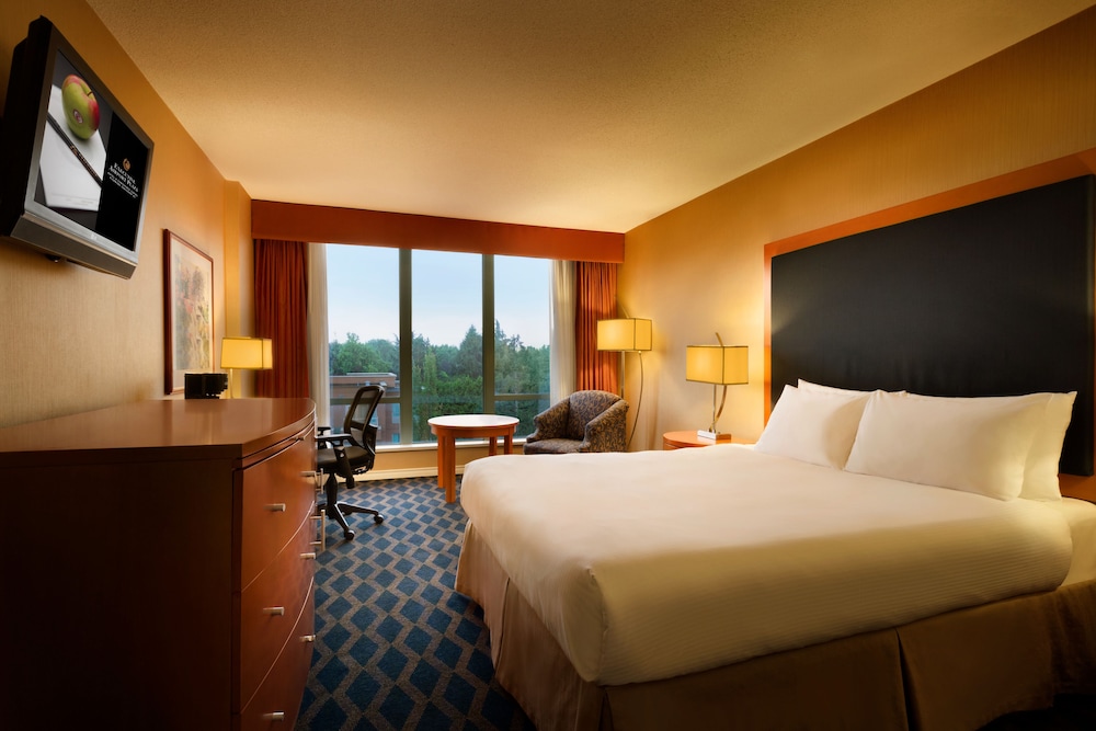 Executive Hotel Vancouver Airport 11/68