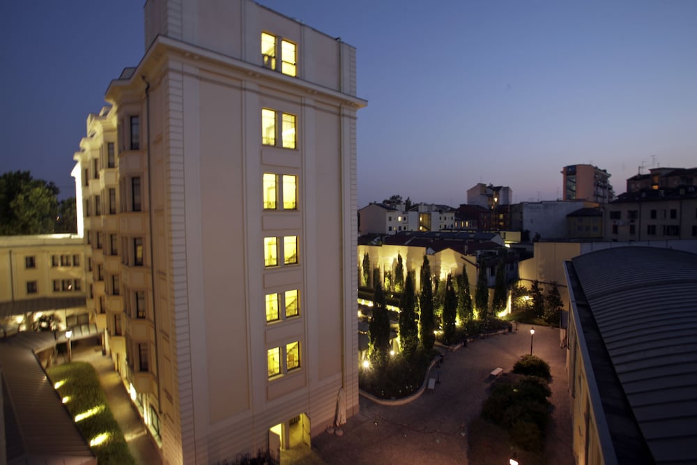 Grand Visconti Palace Hotel 5/75