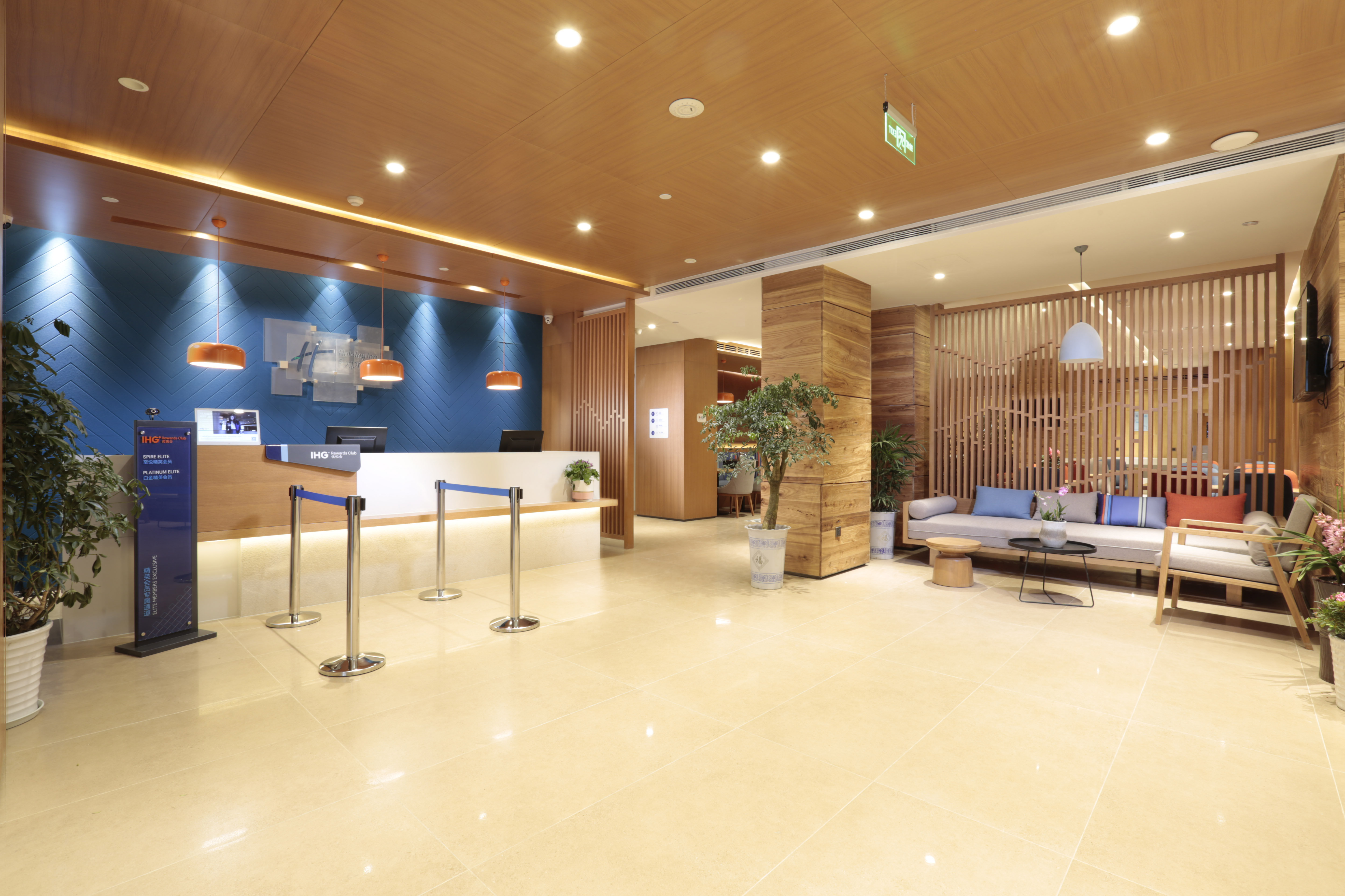 Holiday Inn Express Jiuzhaigou 6/15