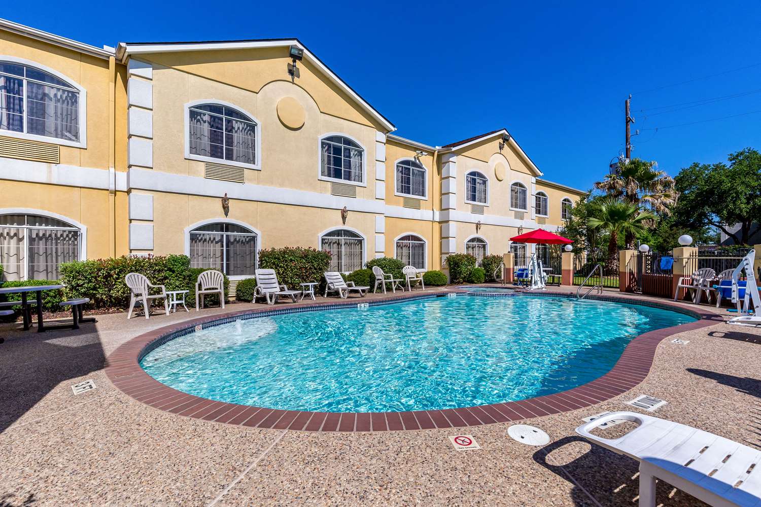 Quality Suites Houston North - Spring 38/41