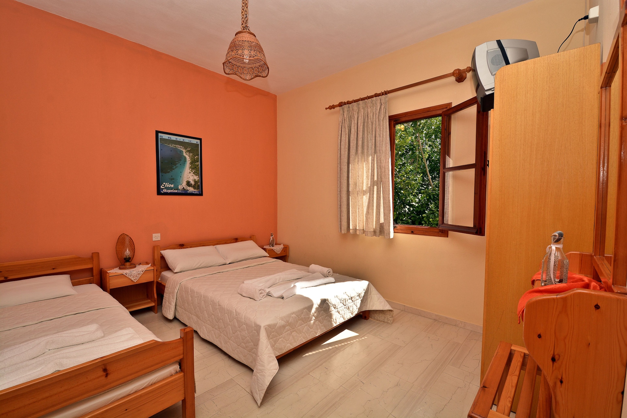 2 BEDROOMS, FAMILY, APARTMENT, PARTIAL SEA VIEW