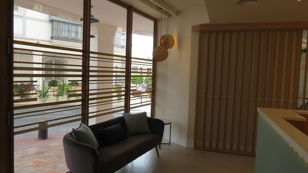 LA PUERTA DE NERJA HOSTAL BOUTIQUE 20/38