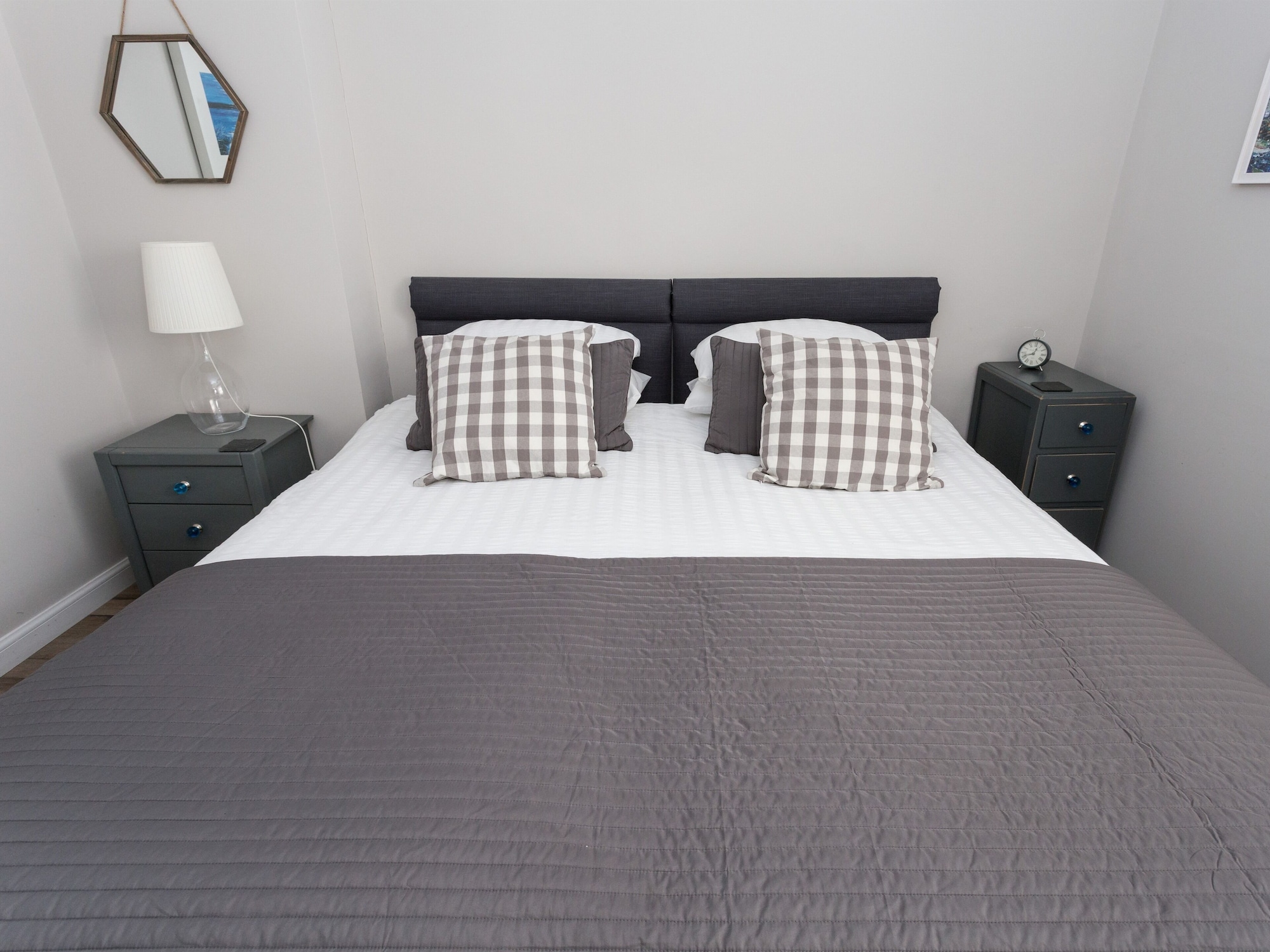 Fountain, Standard, Double Bed, Private Bathroom