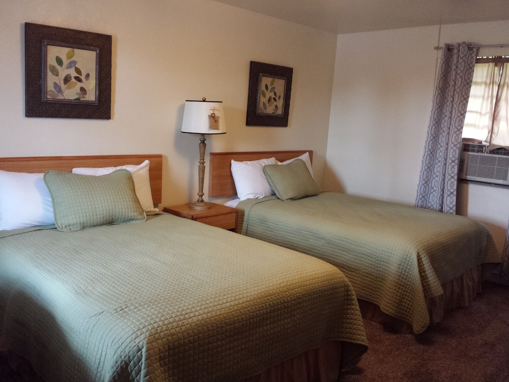 West Plains Motel 11/56