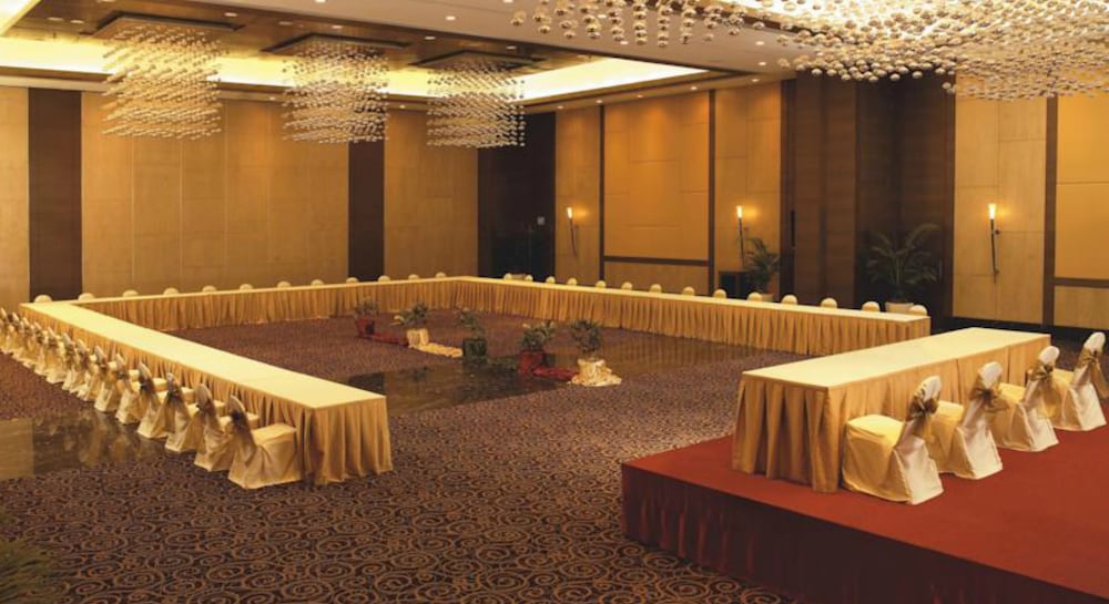 The Retreat Hotel And Convention Centre 21/50