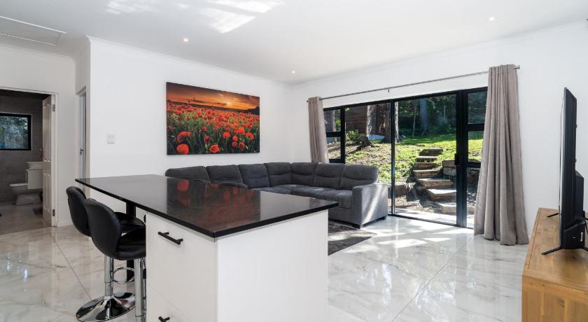 Hout Bay Gem 19/34