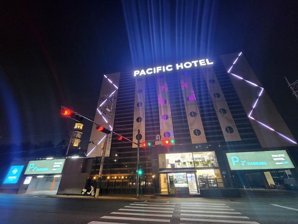 ブーム・ツーリストホテル 写真2