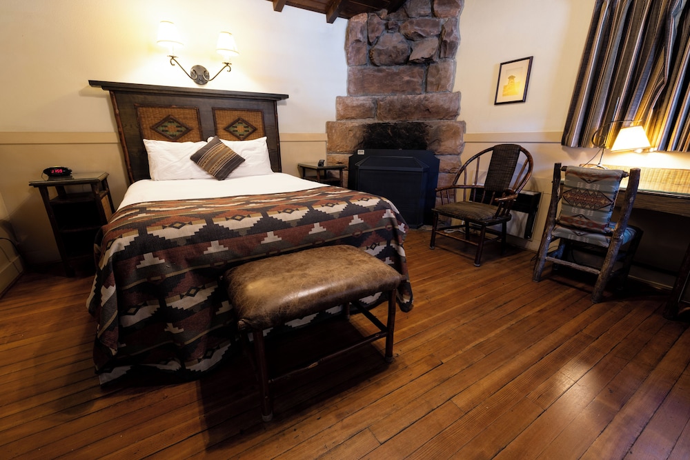 Zion Lodge Inside The Park 7/41