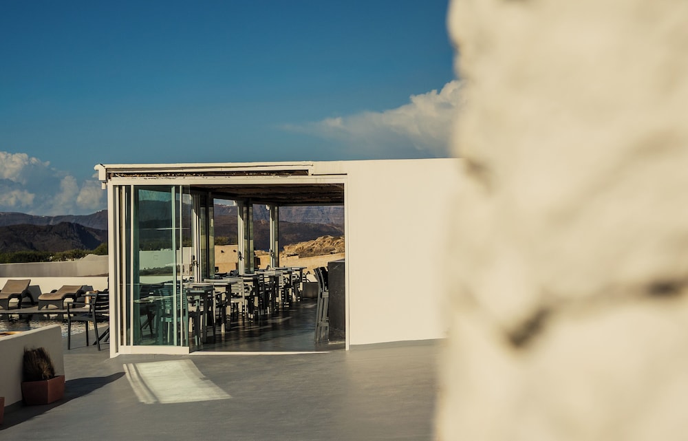 Serenita Luxury Suites 2/71