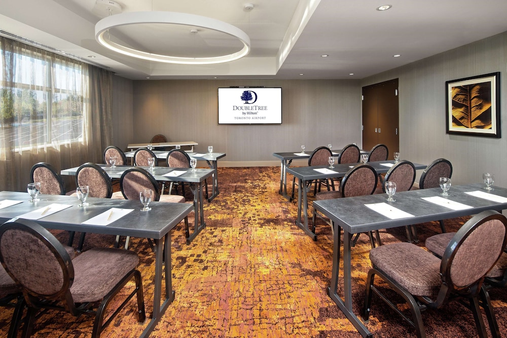 Doubletree by Hilton Toronto Airport 47/47