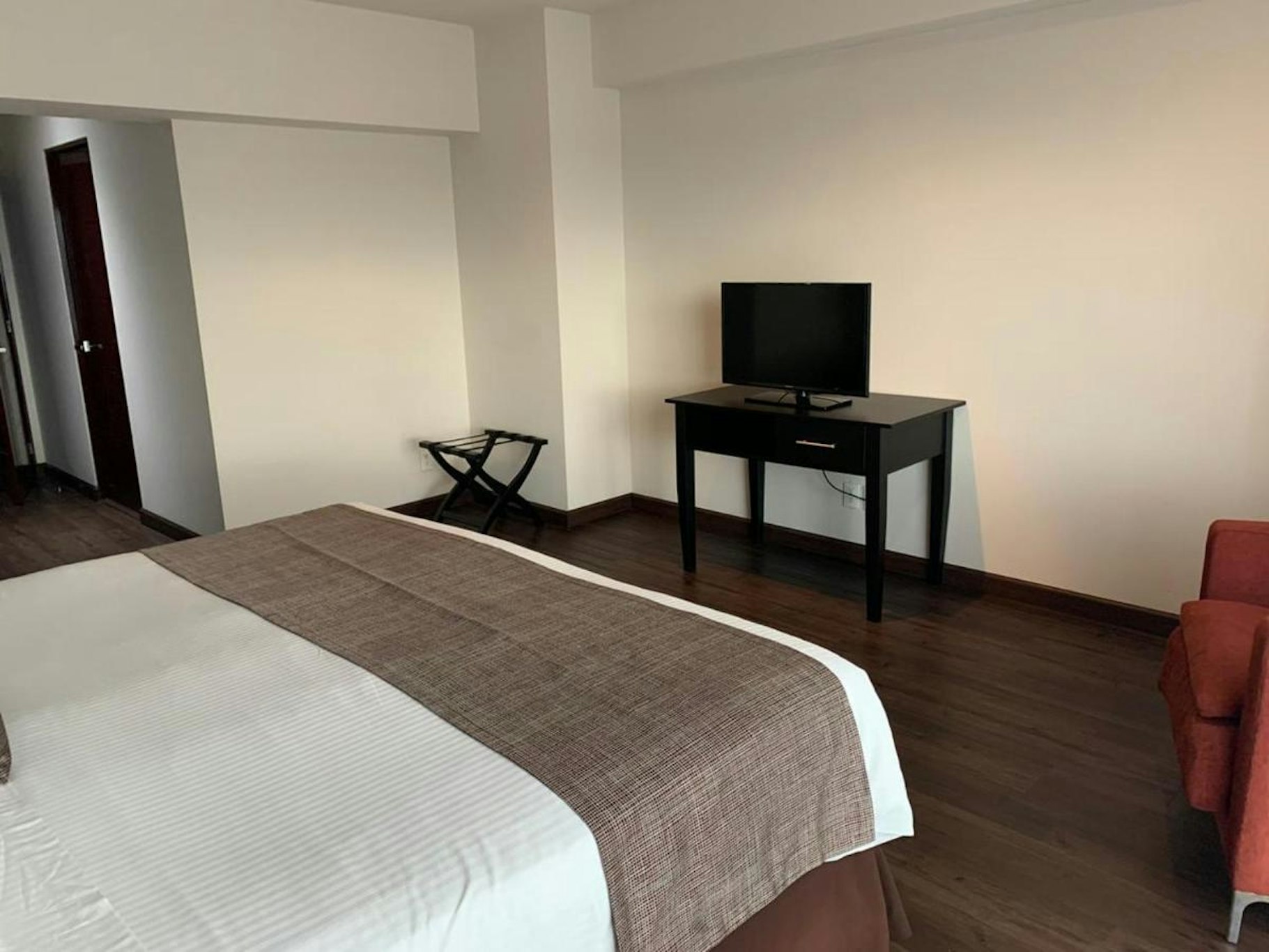 St Isidro Suites Corporate Housing SPA & Wellness Center 21/55