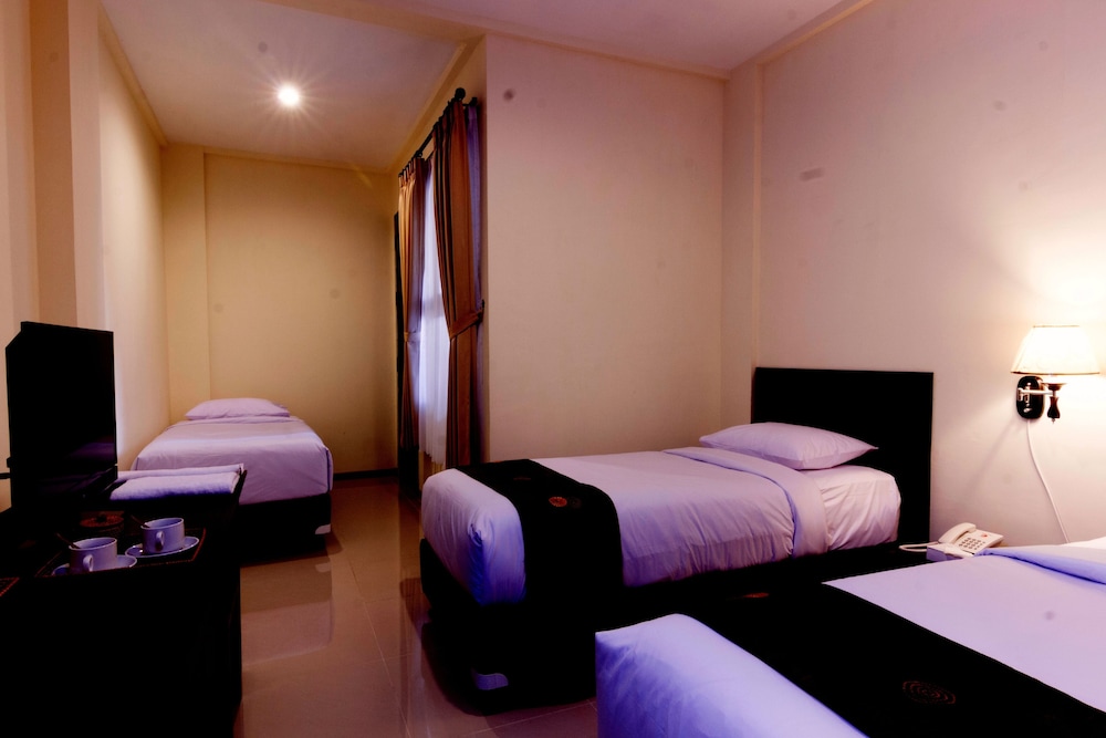 MANGGAR INDONESIA HOTEL & RESIDENCE 13/43