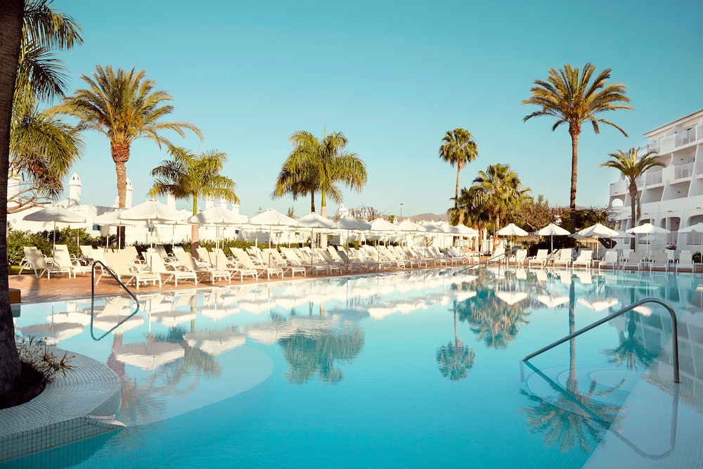 Sunprime Atlantic View Suites And Spa 23/53
