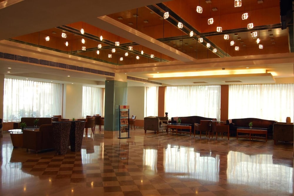 Lords Plaza Ankaleshwar 7/36