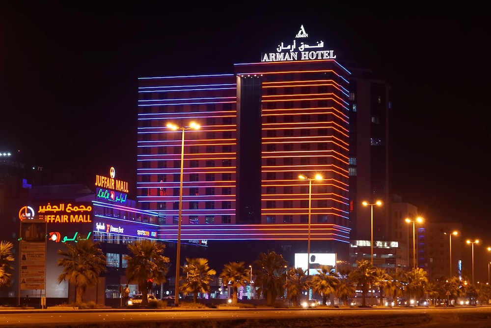 Arman Hotel 2/50